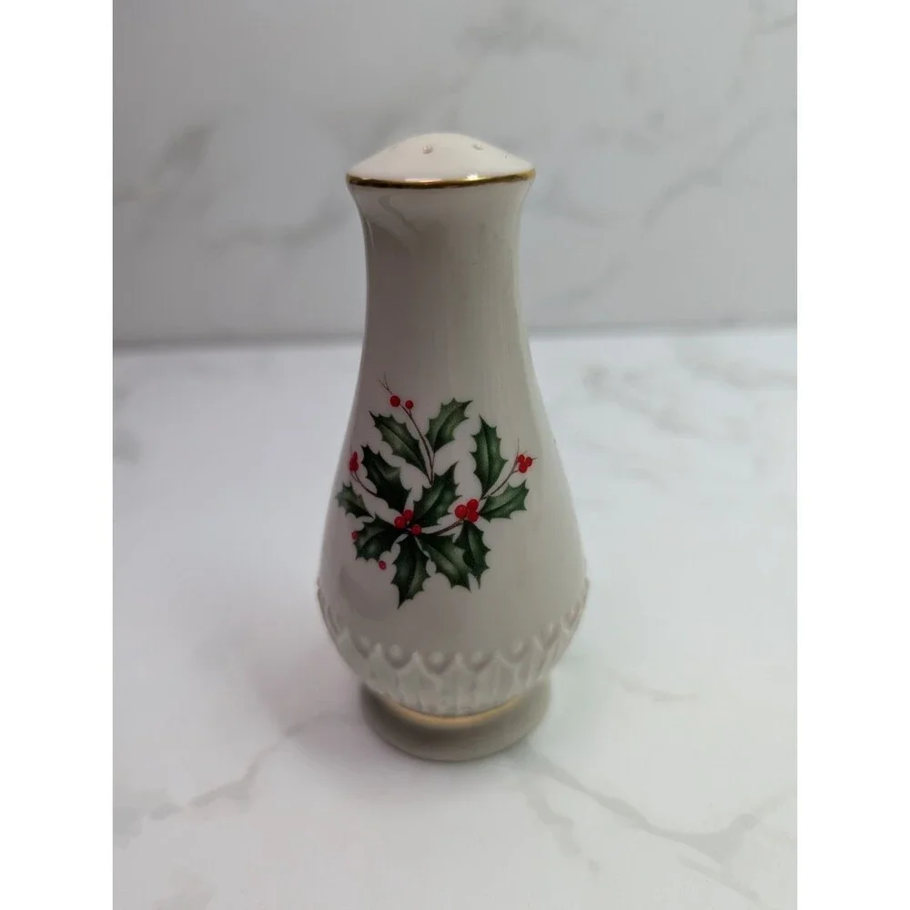 Lenox Holiday Salt & Pepper Shakers Pair Holly Berry Gold Trim USA Porcelain